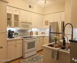 Building Photo - 1701 E Colter St