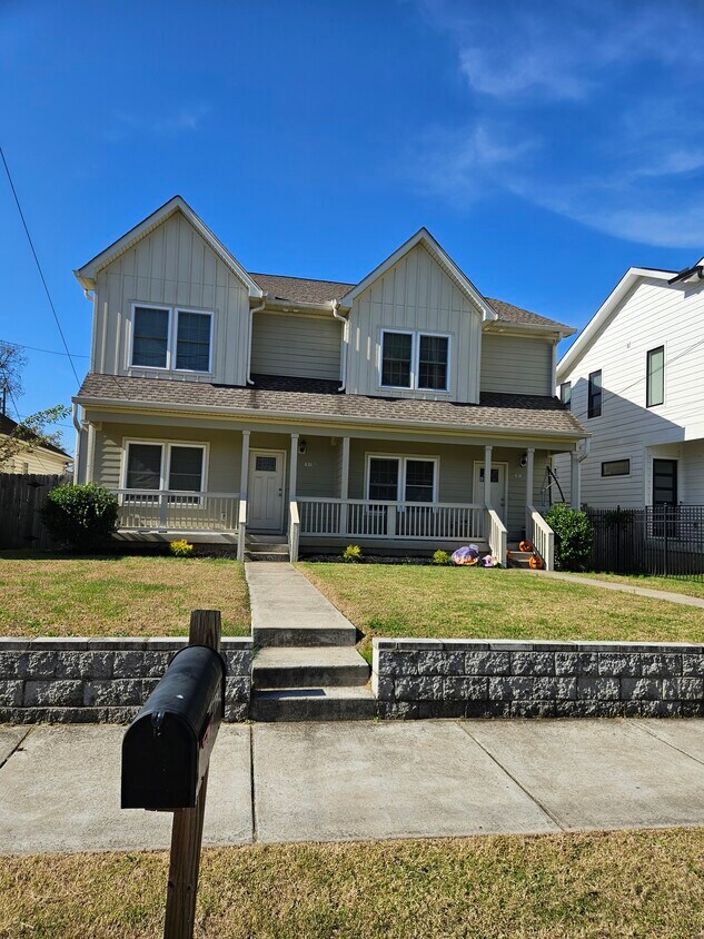 Photo - 1911 9th Ave N (Nashville, TN)