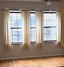 Building Photo - 1015 Grand St