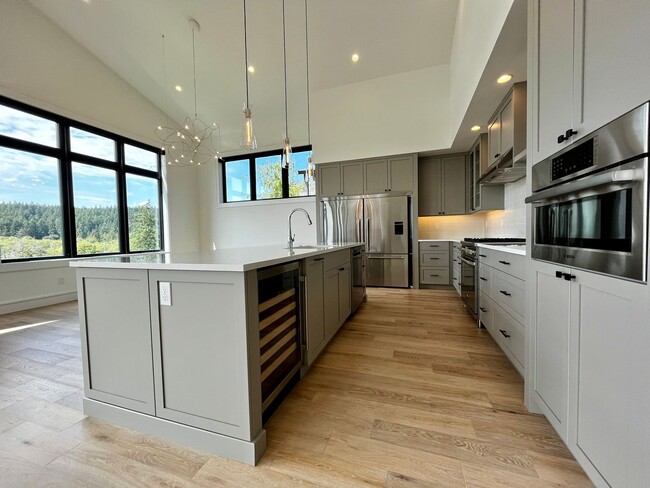 Building Photo - Luxury Pleasant Beach Village 4 Bedroom Ho...