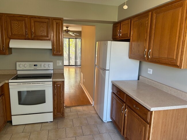 Foto del edificio - 5405 Chateau Dr