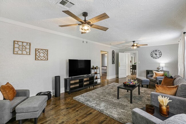 Foto del edificio - 4607 Elysian Fields Ave