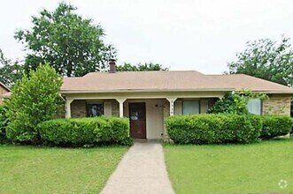 Building Photo - 7330 Cloverglen Dr
