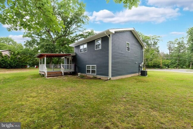 Building Photo - 1409 Brown Rd