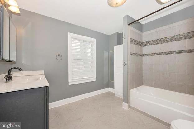 Foto del edificio - 15213 Clear Spring Rd