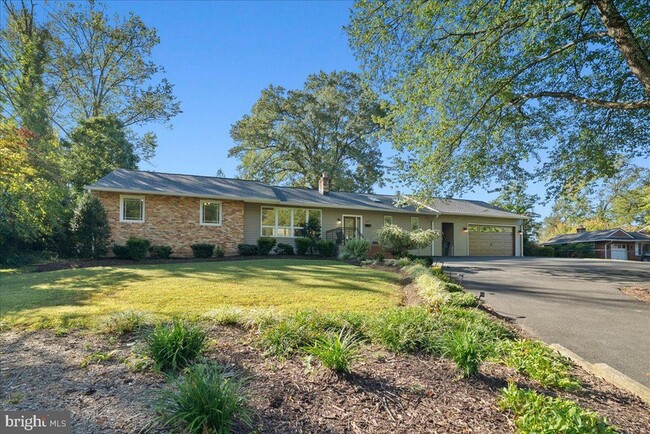 Building Photo - 1217 Morningside Ln