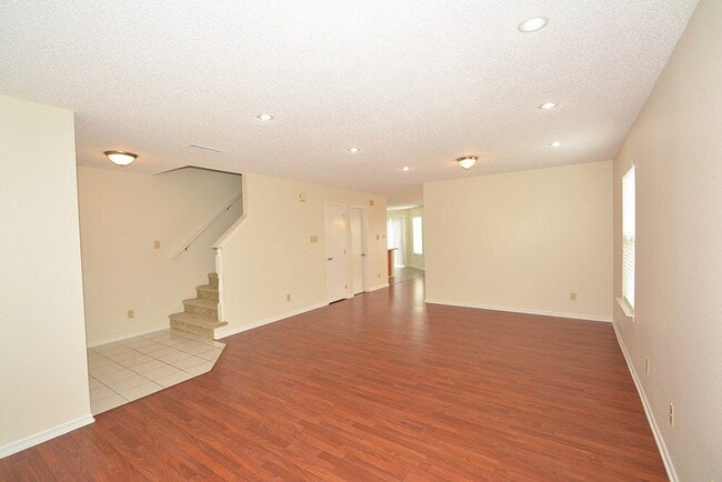Building Photo - 14289 Weeping Cherry Dr