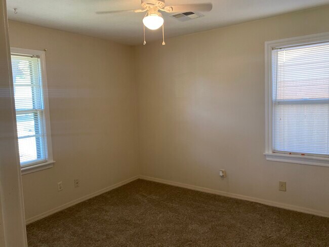 Foto del edificio - 5412 NW 45th Terrace