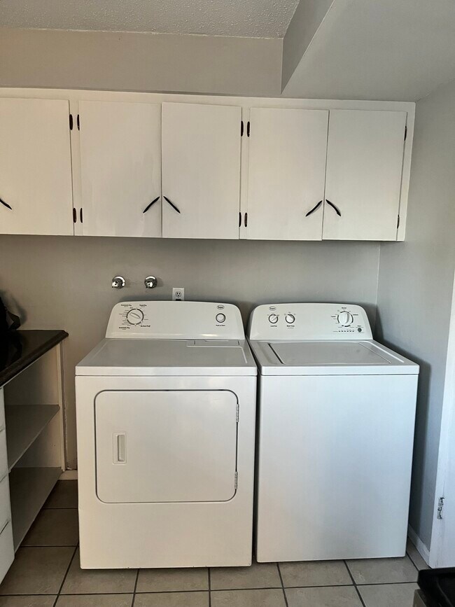 Top floor - 600 Terry St