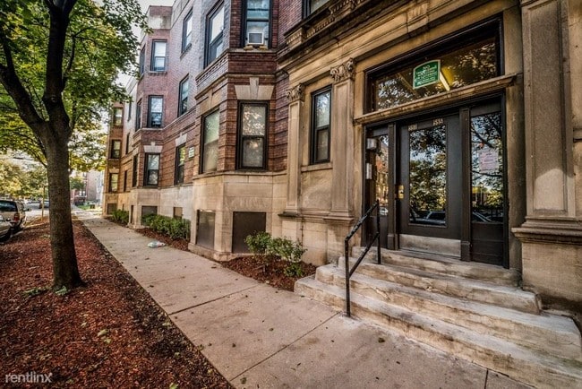 Building Photo - 5032 S Saint Lawrence Ave