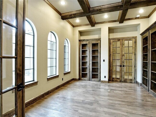 Foto del edificio - 8145 Lake Mountain Ln