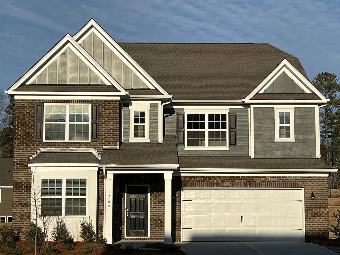 Foto principal - 5bd 4.5bath like brand new SFH in Palisades
