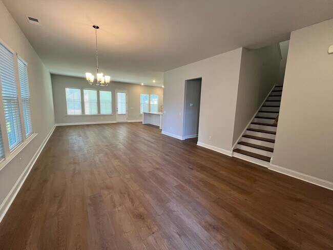 Foto del edificio - Stunning 4 Bedroom 4.5 Bath Home In Summer's Corner~