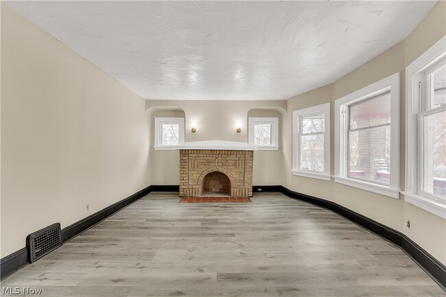 Foto del edificio - 1063 E 171st St