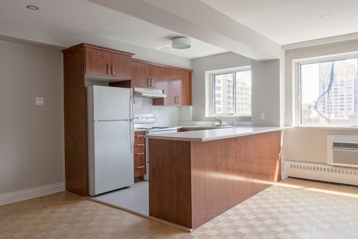 Primary Photo - 3421 Rue Drummond