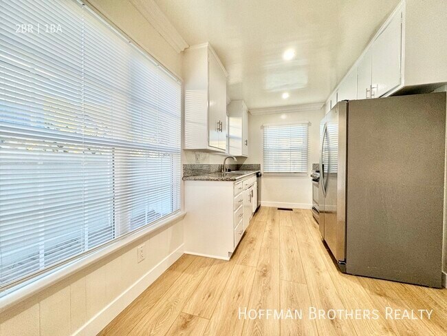 Foto del edificio - 4551 Hazeltine Ave, Sherman Oaks CA 91423