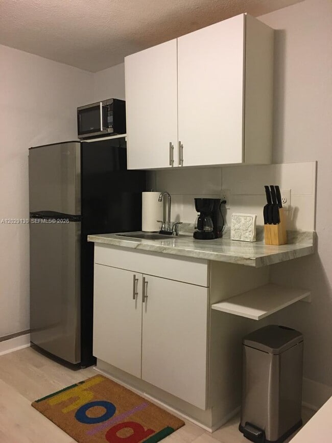 Foto del edificio - 7525 S Waterway Dr