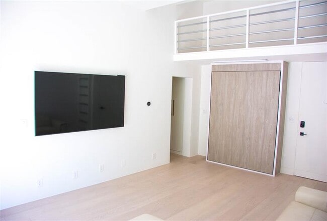 Building Photo - 4250 Galt Ocean Dr