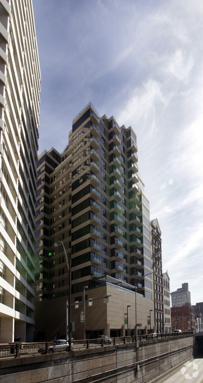 Building Photo - One Fifty One First Side