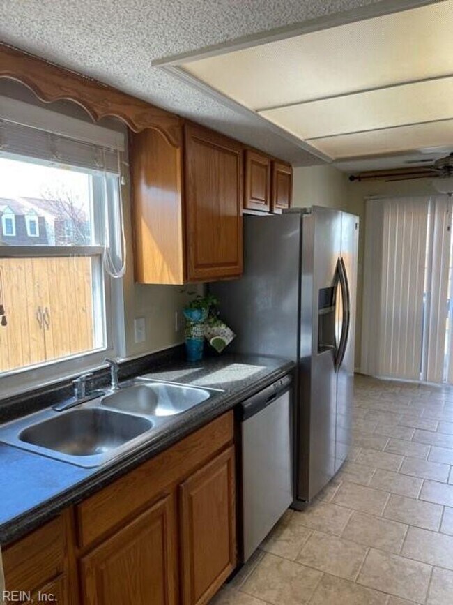 Foto del edificio - HOME FOR  RENT / INDIAN LAKES  AREA OF VIR...