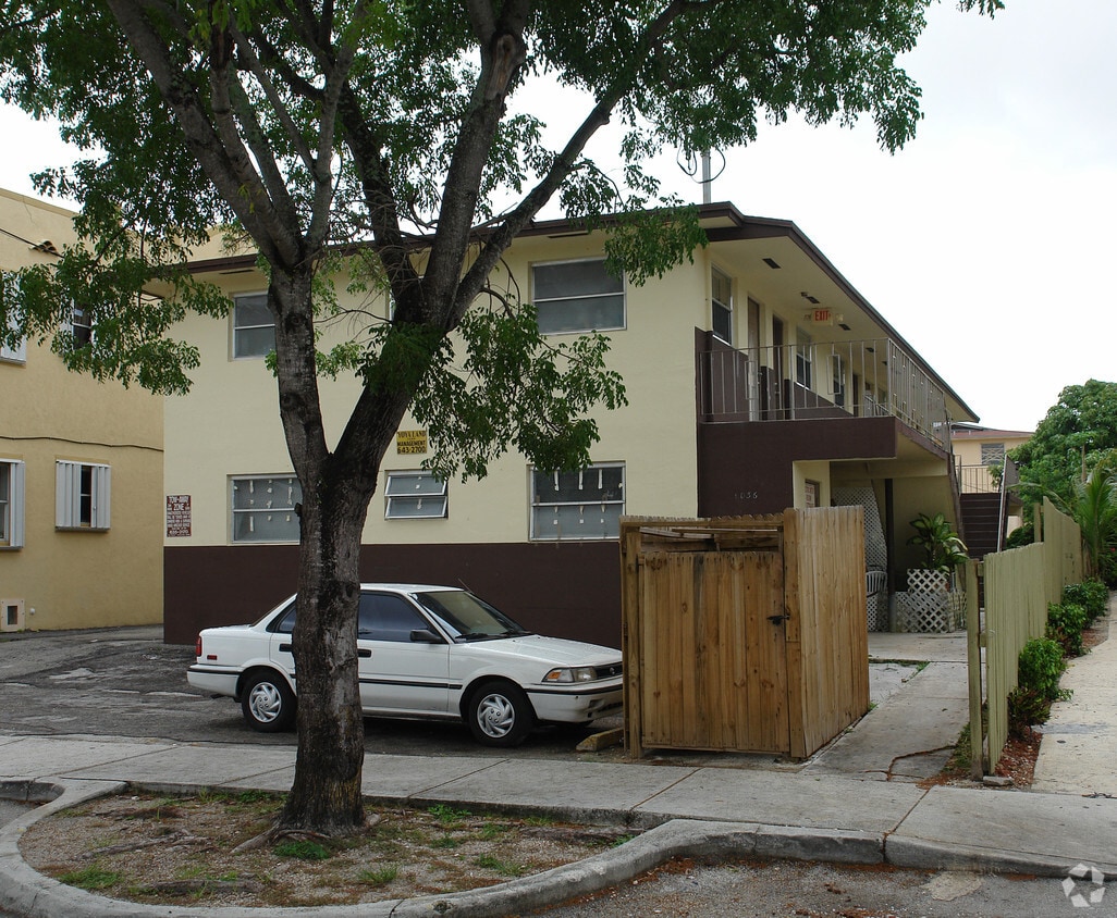 Primary Photo - 1036 SW 4th St