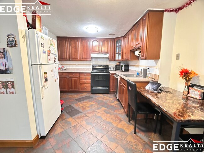 Foto del edificio - 361 Faneuil St