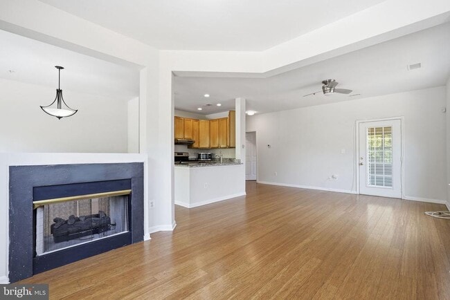 Building Photo - 6495 Tayack Pl