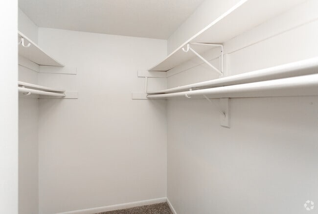 2HAB, 2BA - 1200 ft² - Waterford Place Apartments