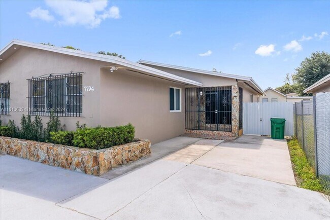 Foto del edificio - 7794 NW 14th Ct