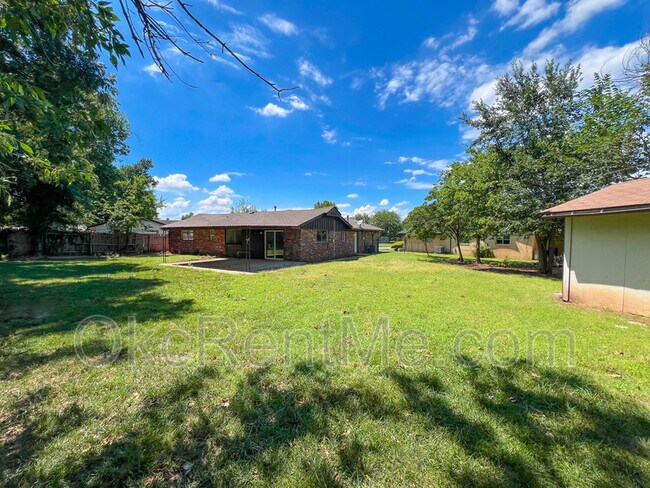 Photo - 2400 SW 63rd St House