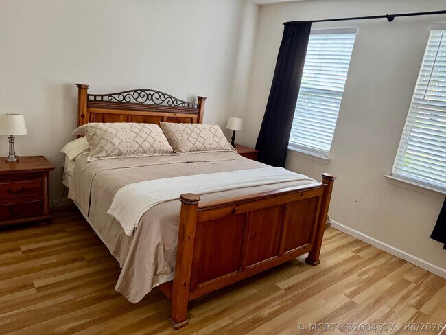 Building Photo - 276 Murcia Dr