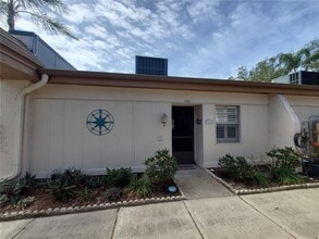 Building Photo - 1400 Arrowhead Cir W