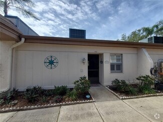 Building Photo - 1400 Arrowhead Cir W