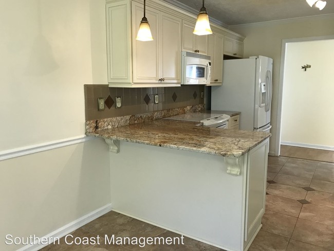 Building Photo - 577 Bridgeport Dr