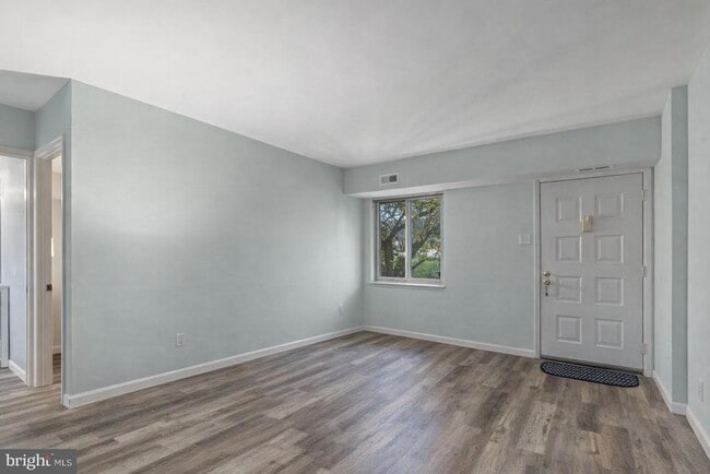 Building Photo - 4702 CHELSEA Ct