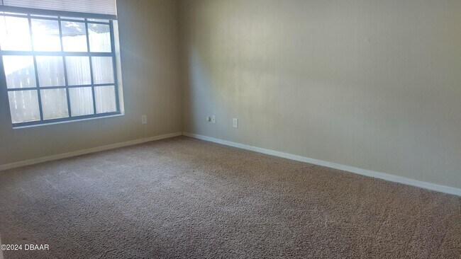 Building Photo - 887 Stonybrook Cir