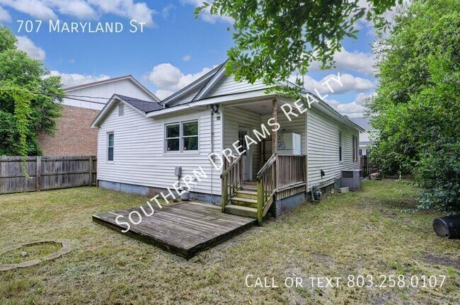 Building Photo - 707 Maryland St