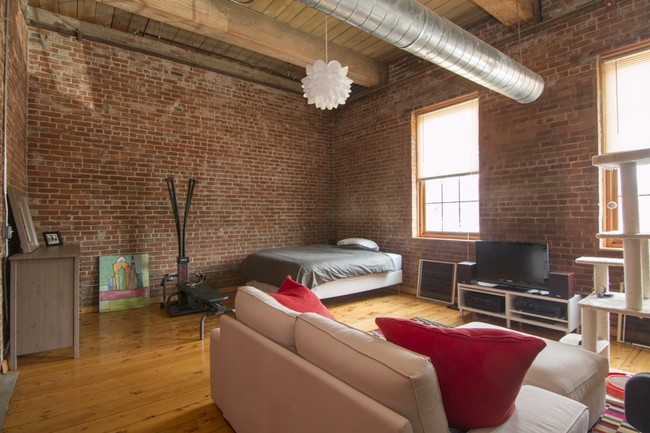 Living Space - Lofts 125