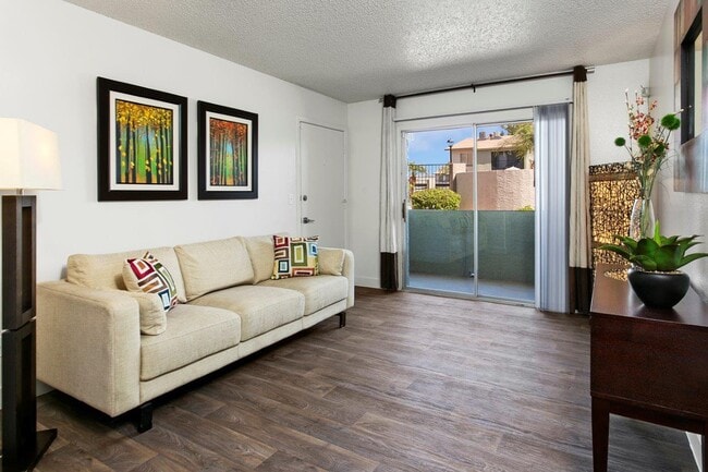 Foto del edificio - Palm Crest at Station 40