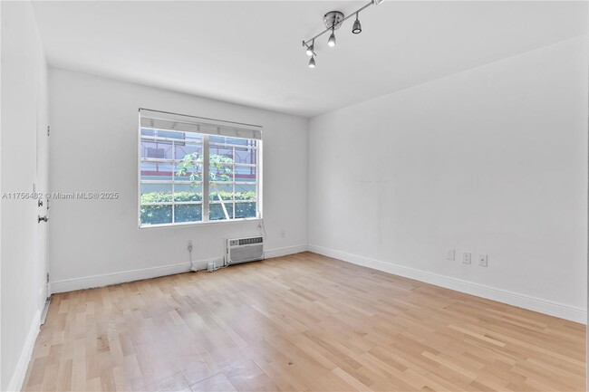 Foto del edificio - 1229 Euclid Ave