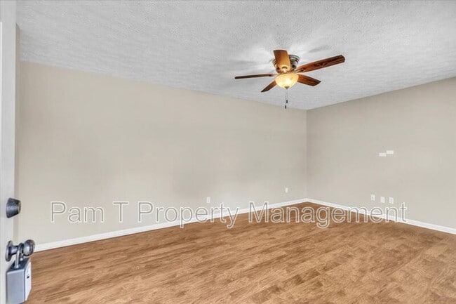 Building Photo - 1013 Reita St