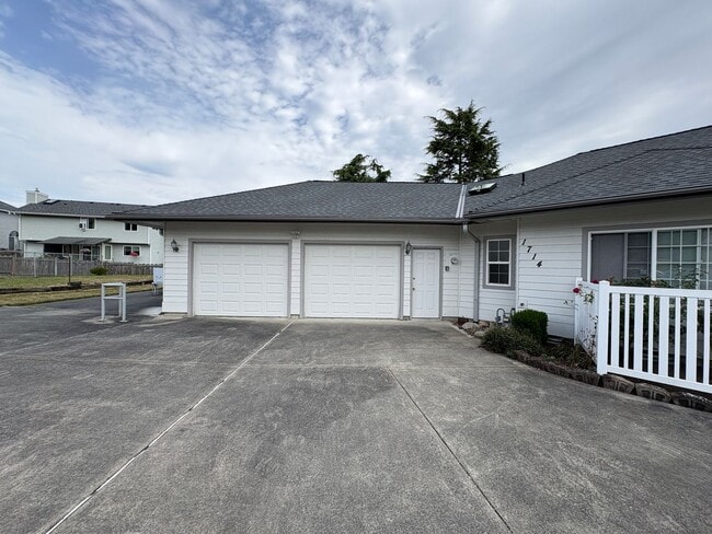 Building Photo - 1714 Bakerview Ct
