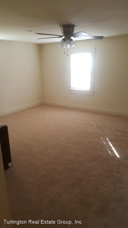 Foto del edificio - 2 br, 1 bath House - 804 S Sampson Ave