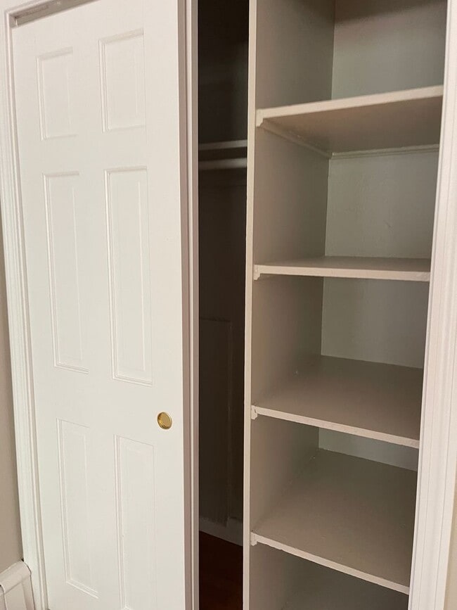 Building Photo - Older renovation but very nice layout 2 be...