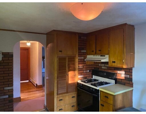 Building Photo - 32 E Mountain Ave