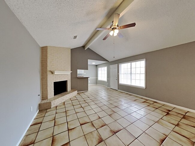 Foto del edificio - 2238 Turtle Creek Dr