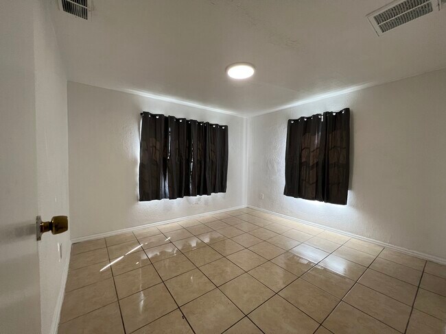 Foto del edificio - 855 21st Ave S
