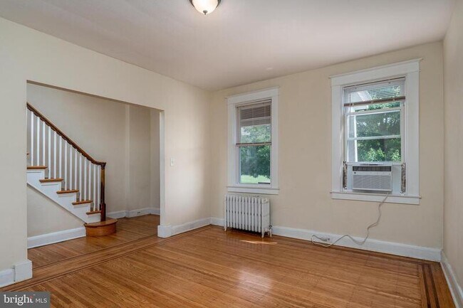 Foto del edificio - 2645 Chesterfield Ave
