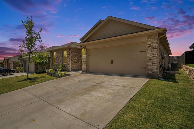 Foto del edificio - 9233 Herringbone Dr