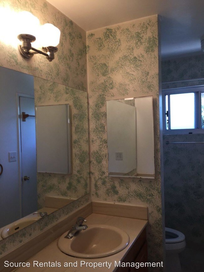 Foto del edificio - 142 E 6th Ave